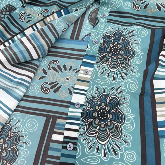 Maggie Barnes Blue Multi Print Short Sleeve Button Up Size 0X - Picture 4 of 4